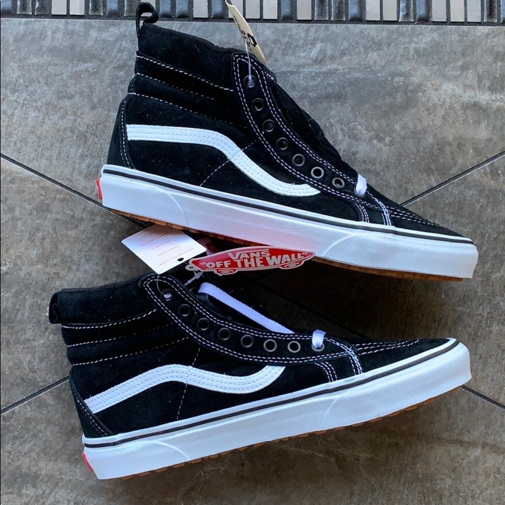 VANS SK8-Hi Mte Black/True White WMNS - Picture 14 of 16